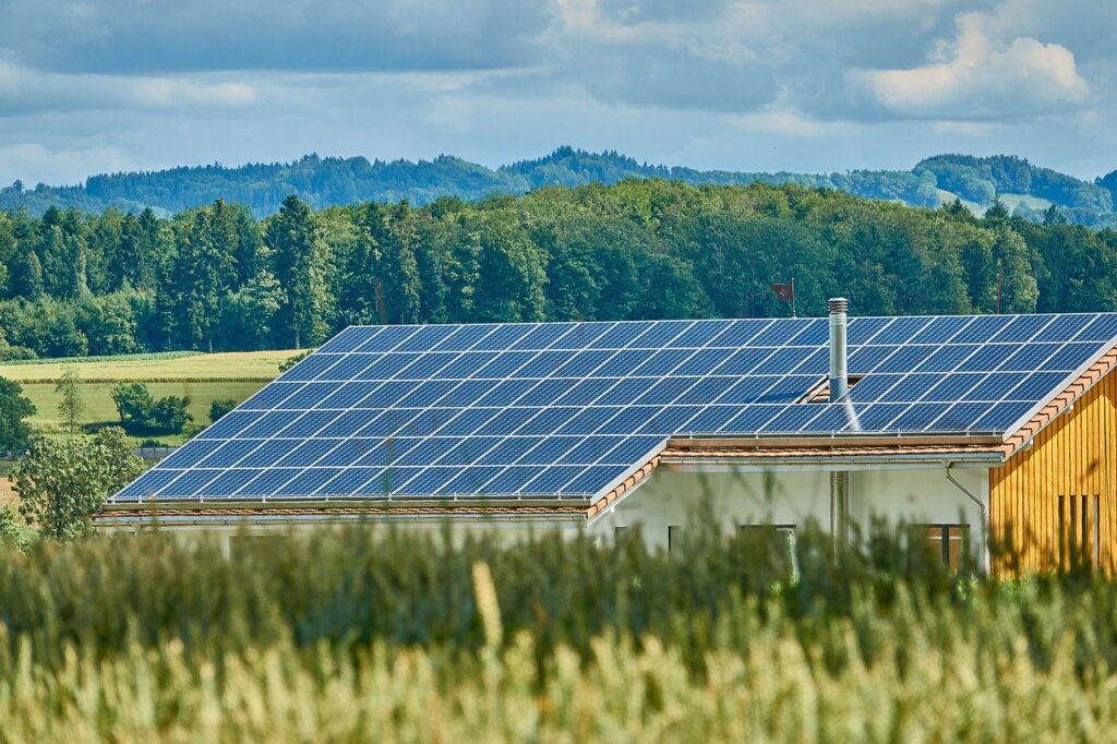 Hvordan fungerer solpaneler solceller