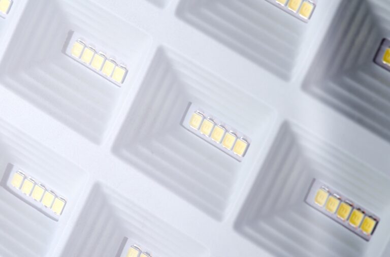 Seng med LED Lys: Hvad er fordelene ved en seng med indbygget belysning?