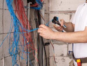 Elektriker Ballerup – din lokale døgnvagt elektriker